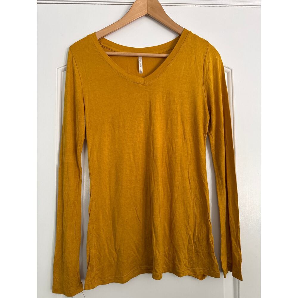 Active USA Mustard Yellow Long Sleeve Top Size Large